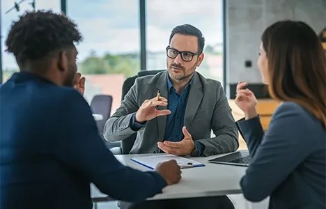 Advisor meeting with a couple